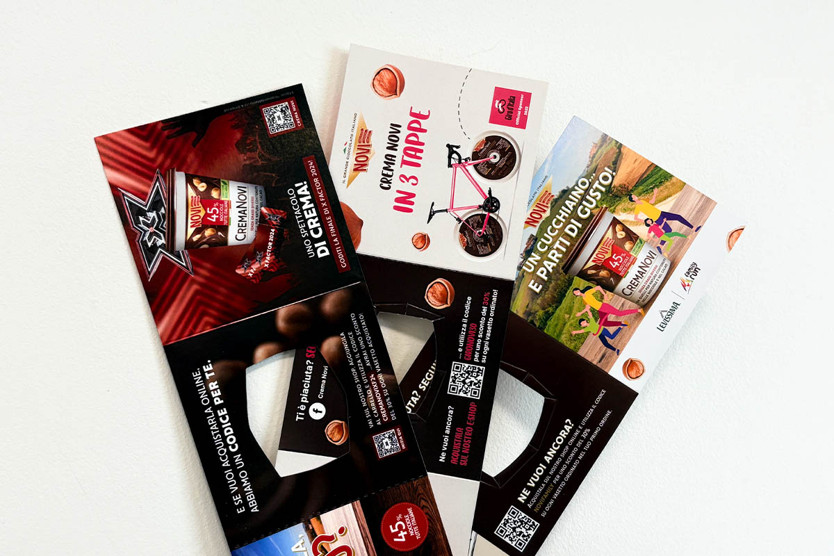 Pieghevoli promozionali stampati con cordonatura e grafica a colori